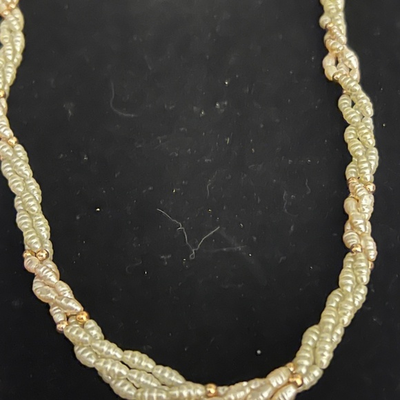 Elegant Baroque Freshwater Pearl Twisted Necklace - Picture 2 of 9